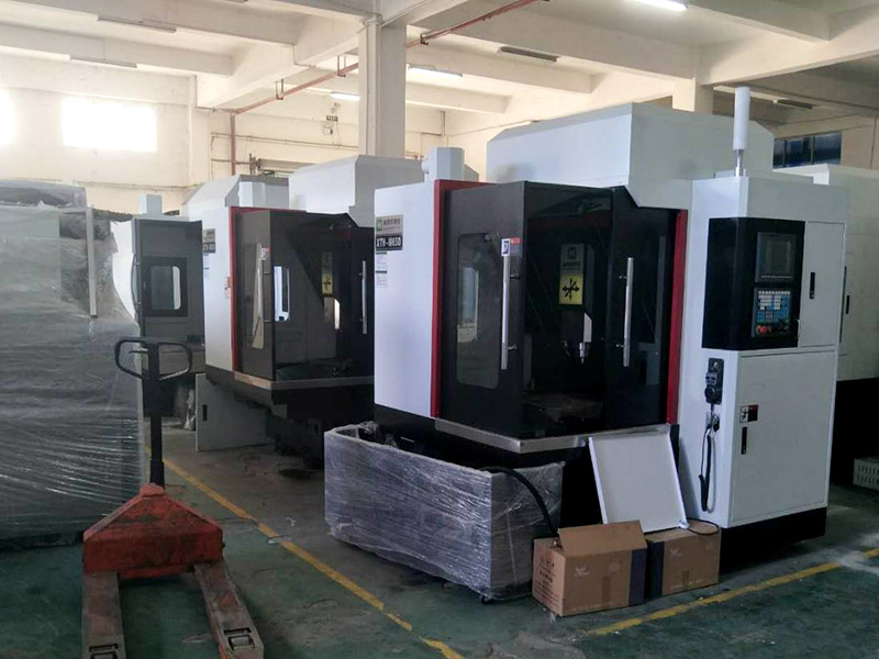 國(guó)內(nèi)有沒(méi)有陶瓷專用雕銑機(jī)？